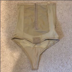 Bellefit postpartum girdle. Medium